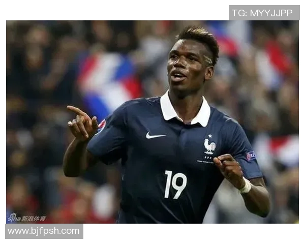 黑人长发足球明星的风采与魅力展现了运动与文化的完美结合