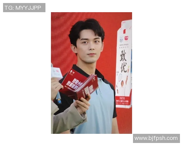 吴磊近期在足球赛场上的精彩表现与未来发展潜力分析