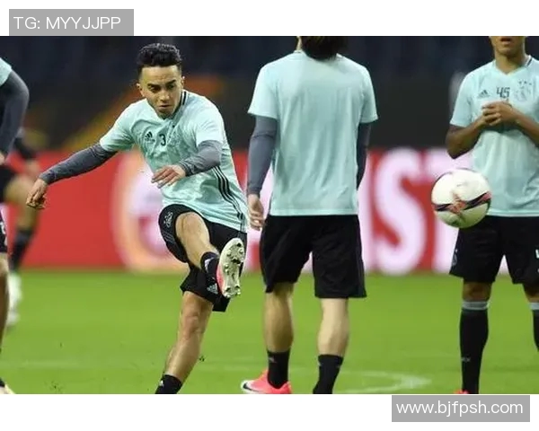 苏醒心目中的足球明星是谁他对哪个球员情有独钟呢