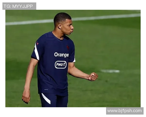 法国足球明星史丹的传奇人生与辉煌成就回顾