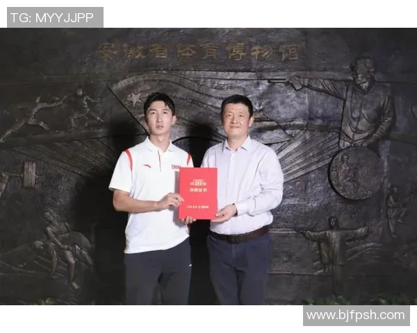 金牌背后的武大靖:展现奥运精神与拼搏力量的传奇故事 金牌背后的武大靖:展现奥运精神与拼搏力量的传奇故事