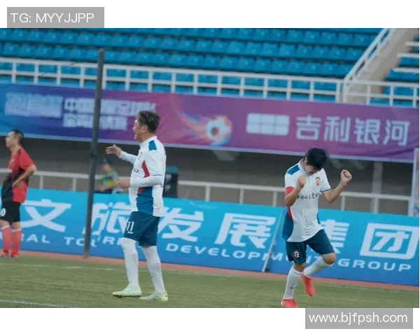 女王与足球明星谁更具影响力与魅力的深度对比分析